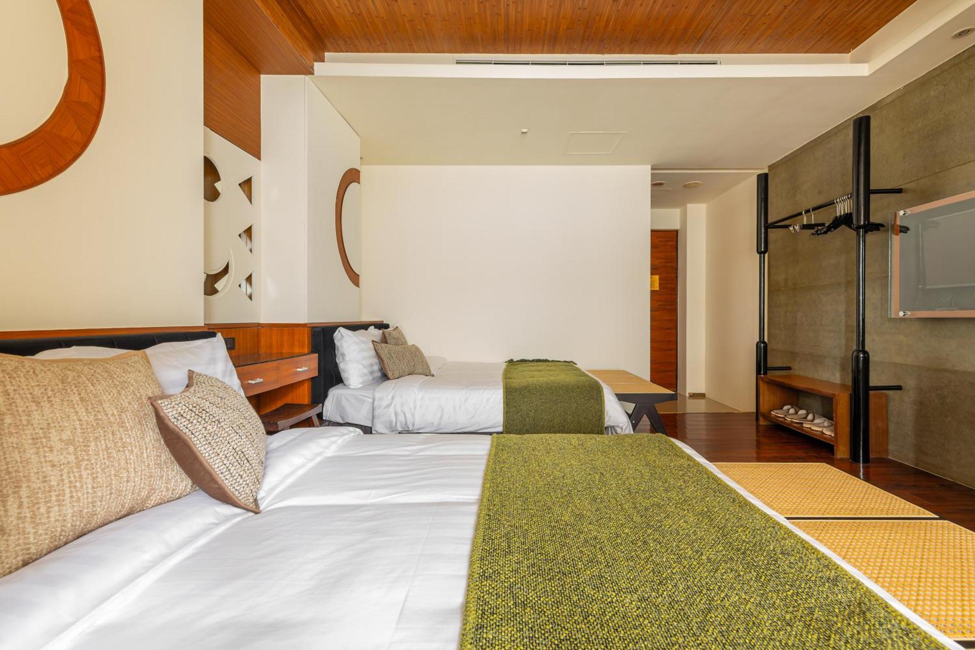 Sun Moon Lake Itathao Vacation Inn With Elevator Yuchi Eksteriør billede