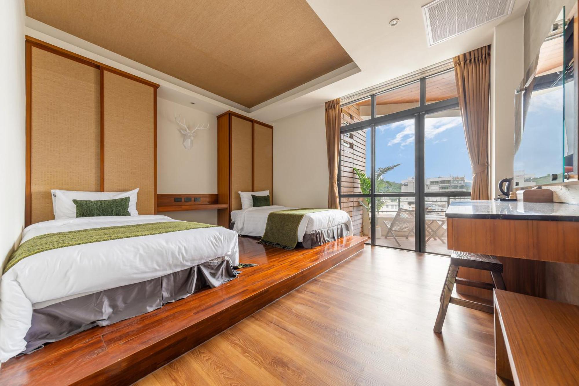 Sun Moon Lake Itathao Vacation Inn With Elevator Yuchi Eksteriør billede