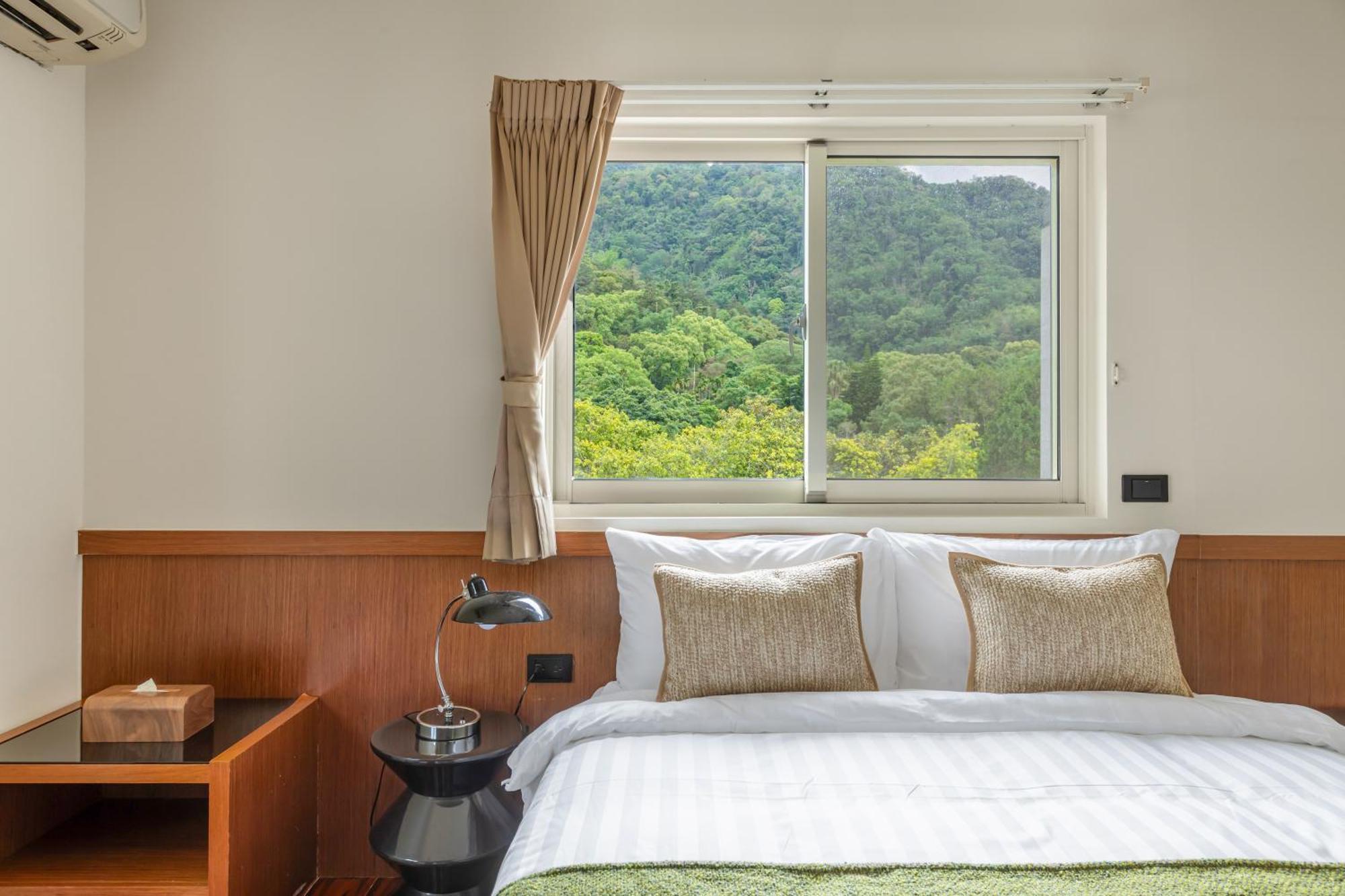 Sun Moon Lake Itathao Vacation Inn With Elevator Yuchi Eksteriør billede