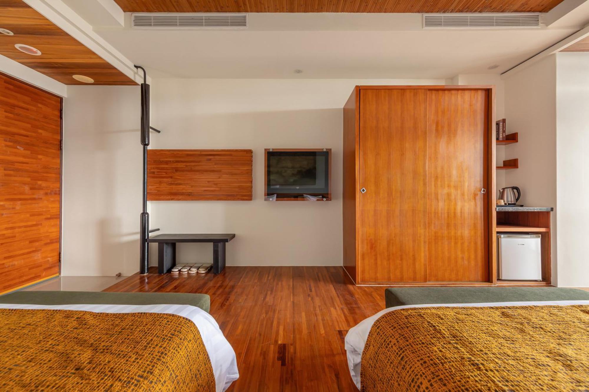 Sun Moon Lake Itathao Vacation Inn With Elevator Yuchi Eksteriør billede