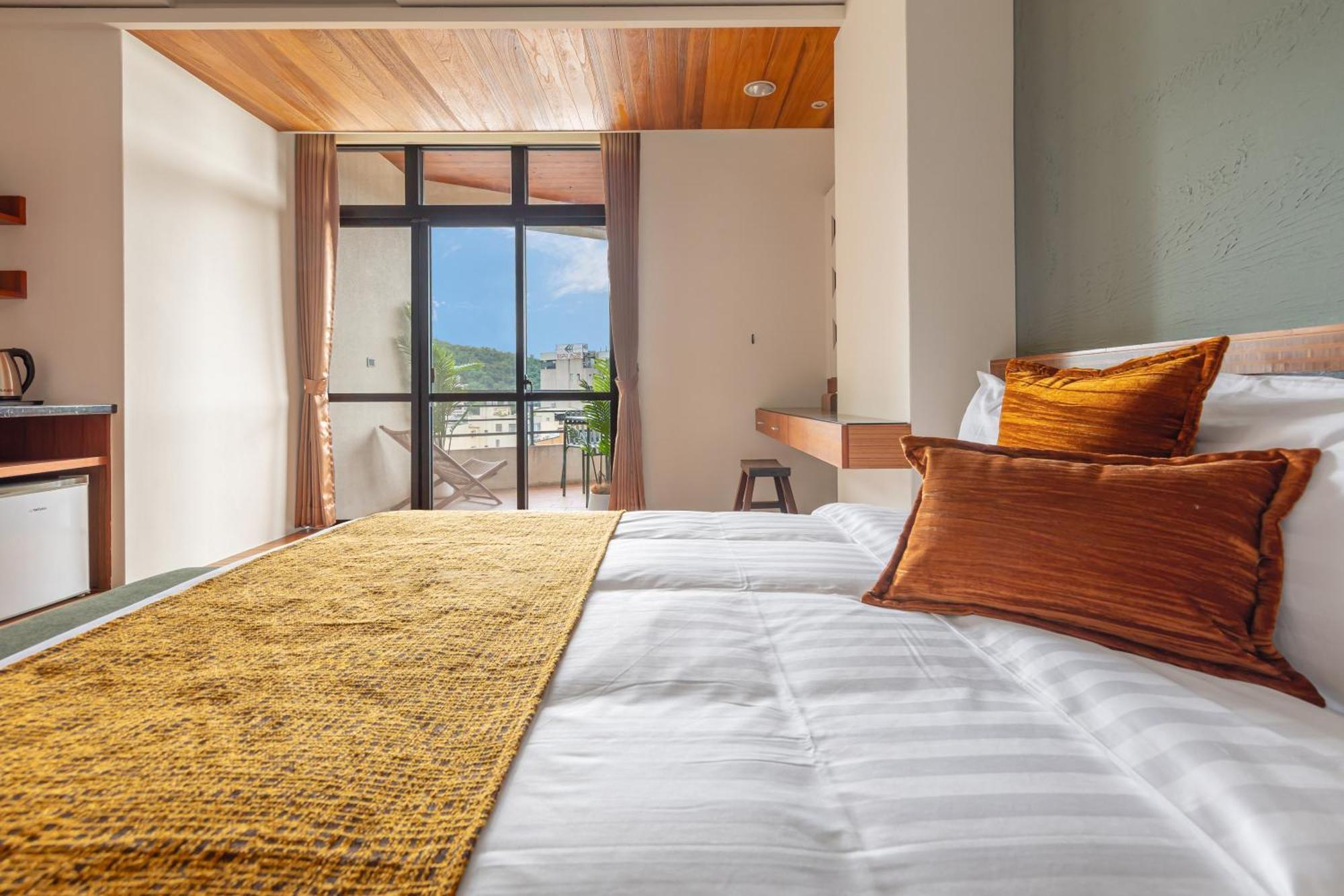 Sun Moon Lake Itathao Vacation Inn With Elevator Yuchi Eksteriør billede